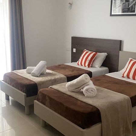 Sir William Strand Apartment Gzira Luaran gambar