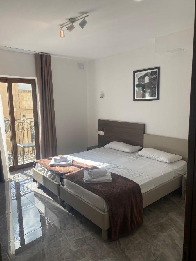 Sir William Strand Apartment Gzira Luaran gambar
