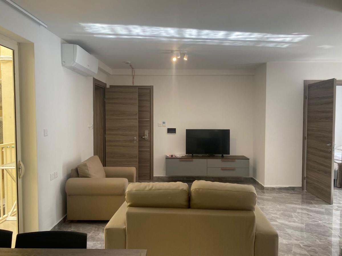 Sir William Strand Apartment Gzira Luaran gambar