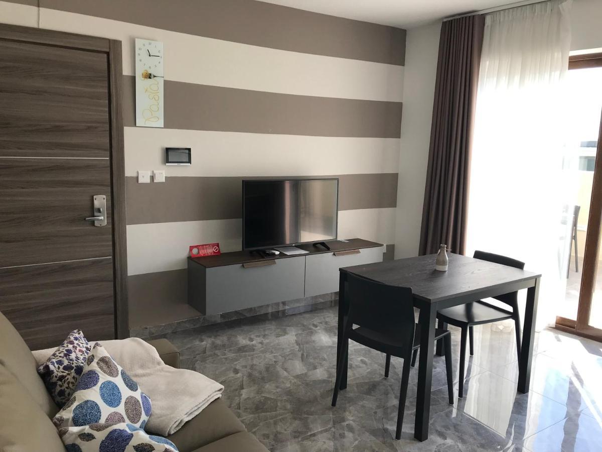 Sir William Strand Apartment Gzira Luaran gambar