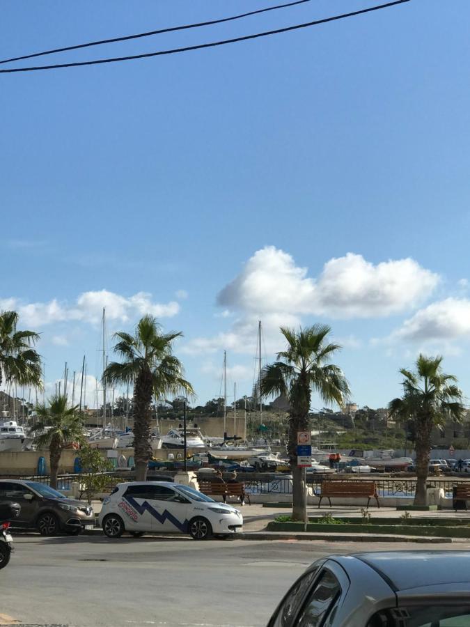 Sir William Strand Apartment Gzira Luaran gambar